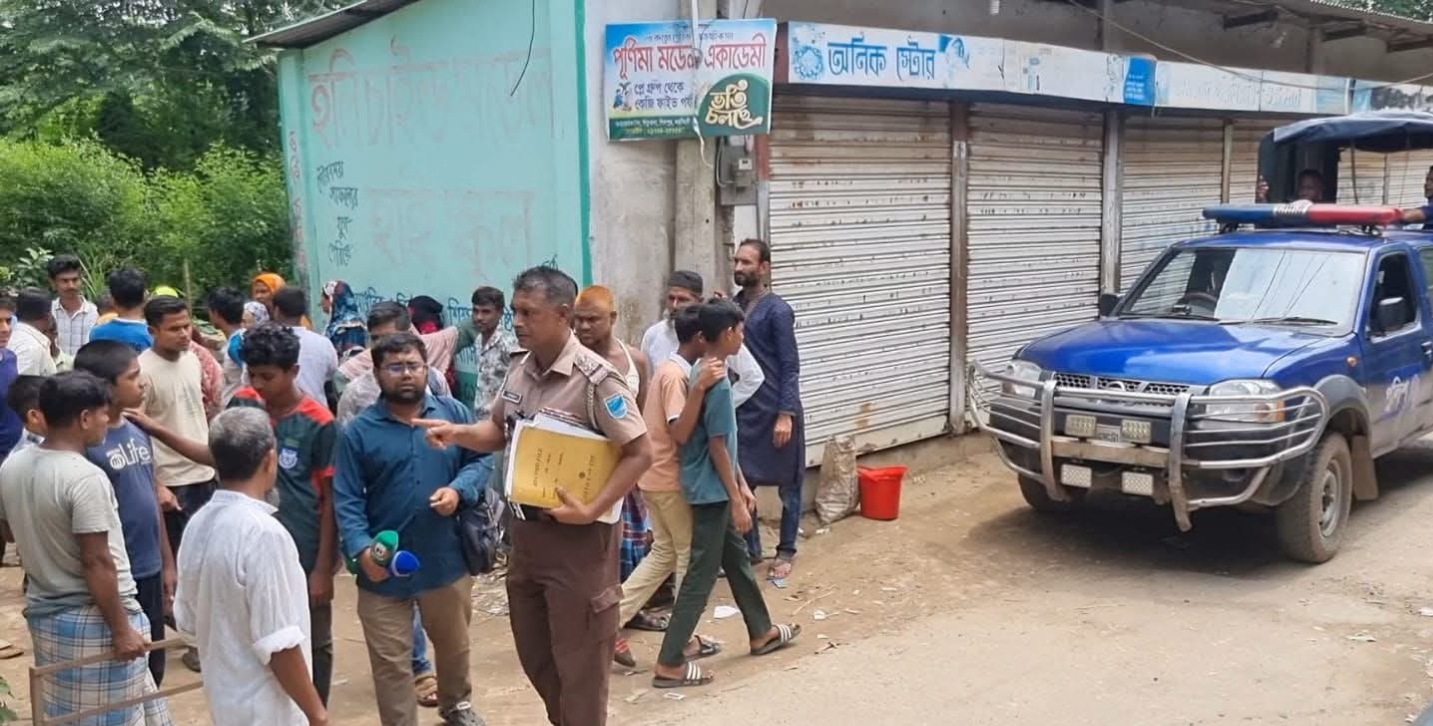 শিবপুরে বৃদ্ধ পিতাকে ছুরিকাঘাতে হত্যা করে ছেলে, বৃদ্ধাকে বাঁচাতে গিয়ে ভাই ও মা আহত